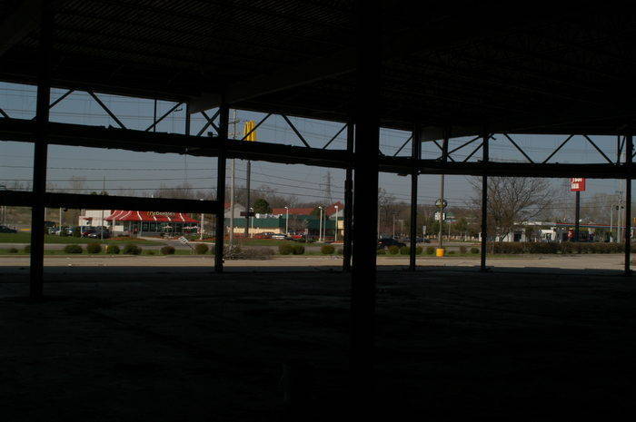 Showcase Cinemas Grand Rapids - 2002 Photo (newer photo)